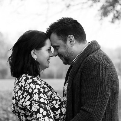 Northamptonshire photographer is offering free pre-wedding photo shoots for 2021 weddings