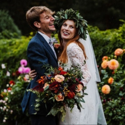 Real Weddings: Floral fantasy for Molly and Oli