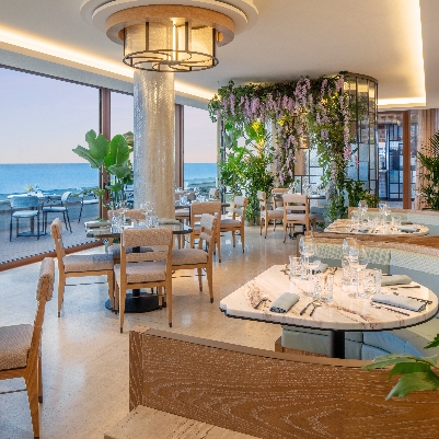 Honeymoon News: Luxurious restaurant, SEEN by Olivier has opened in Nice, France