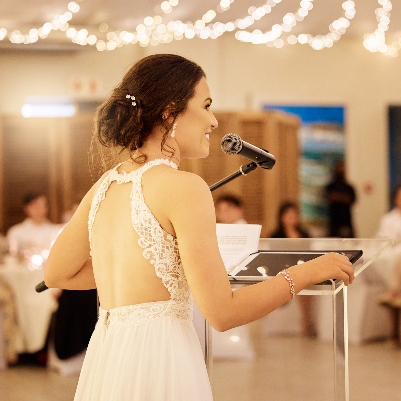 Wedding speech pressure: top tips to nail it!