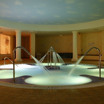 Wedding News: Whittlebury Park wins top award for it's relaxing spa