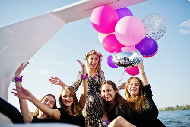 8 reasons why you should hire a yacht for your hen party: Image 2