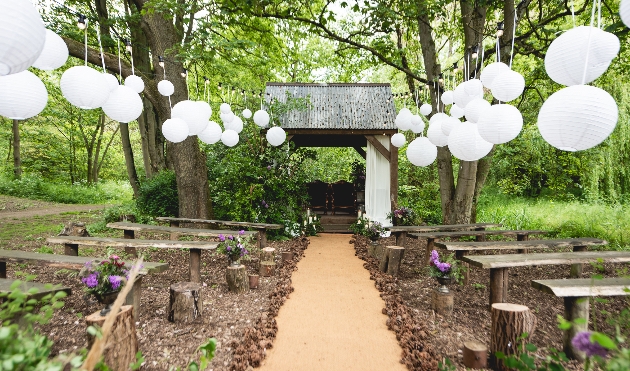Tie the knot at The Woodlands in Leicestershire: Image 1