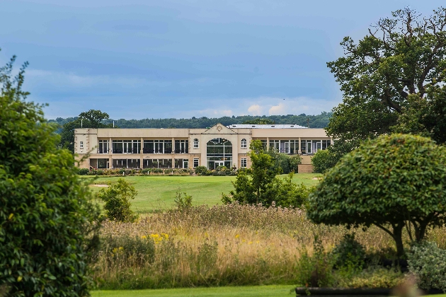 Whittlebury Park is the perfect backdrop to wedding photography
