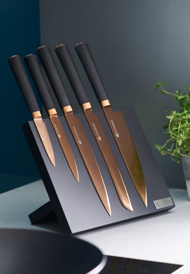 Titan Knife Block in Gold or Copper knives with black handles